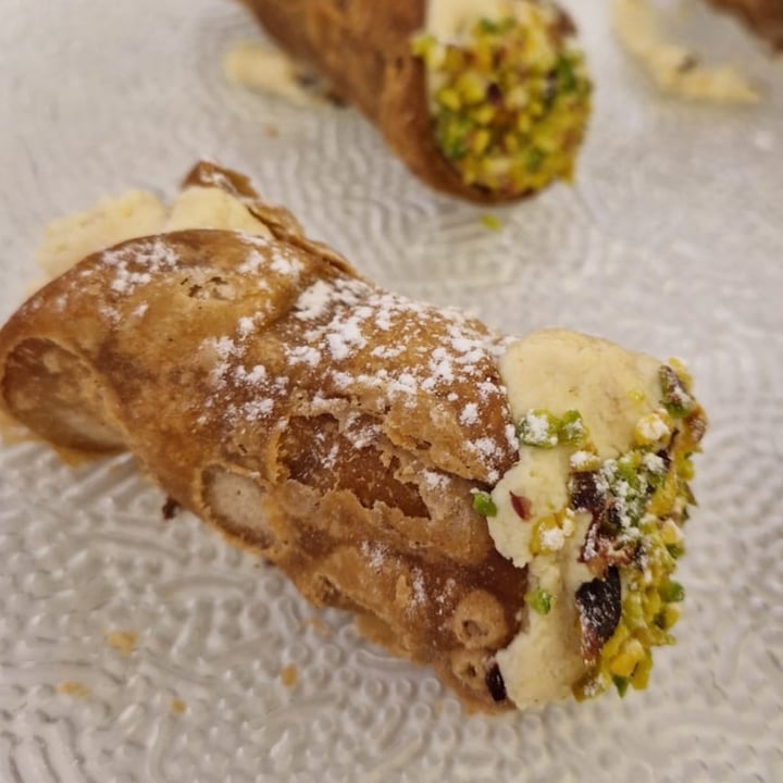 photo of MOON - Move Ortigia Out of Normality Cannolo shared by @albetty on  03 Mar 2023 - review