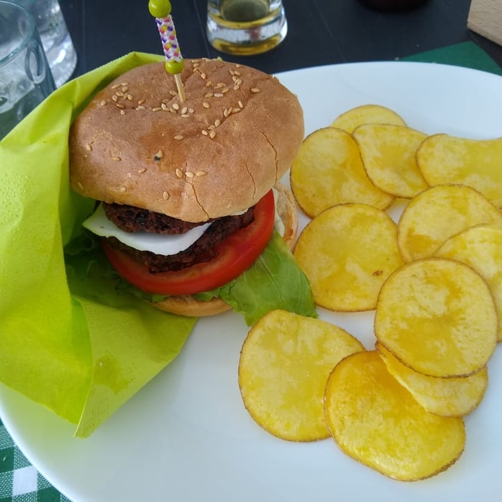 photo of Cibo Ristorante Vegano vegan burger shared by @enrybluveg on  25 Jul 2023 - review