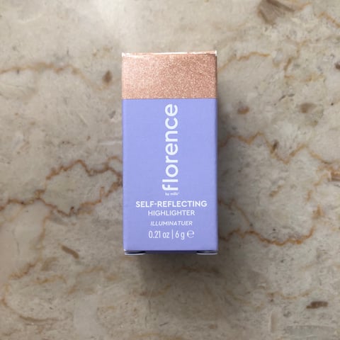 Florence by Mills Self-Reflecting Highlighter Reviews | abillion