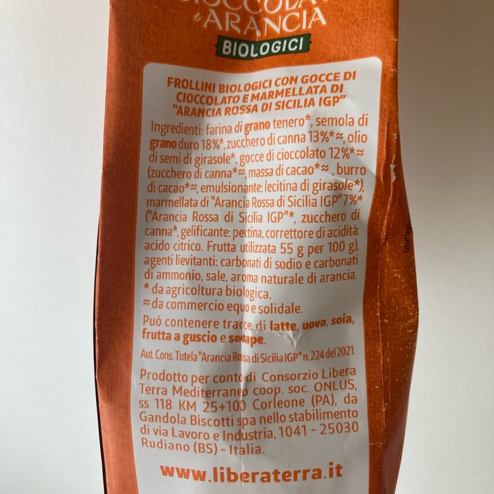 photo of Il gusto del grano Frollini Con Gocce Di Cioccolato E Arancia shared by @irebo02 on  30 Mar 2023 - review