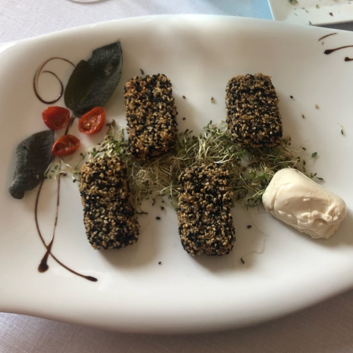 photo of Trattoria Glisenti Tofu ai semi di sesamo shared by @donate11a on  10 Apr 2023 - review