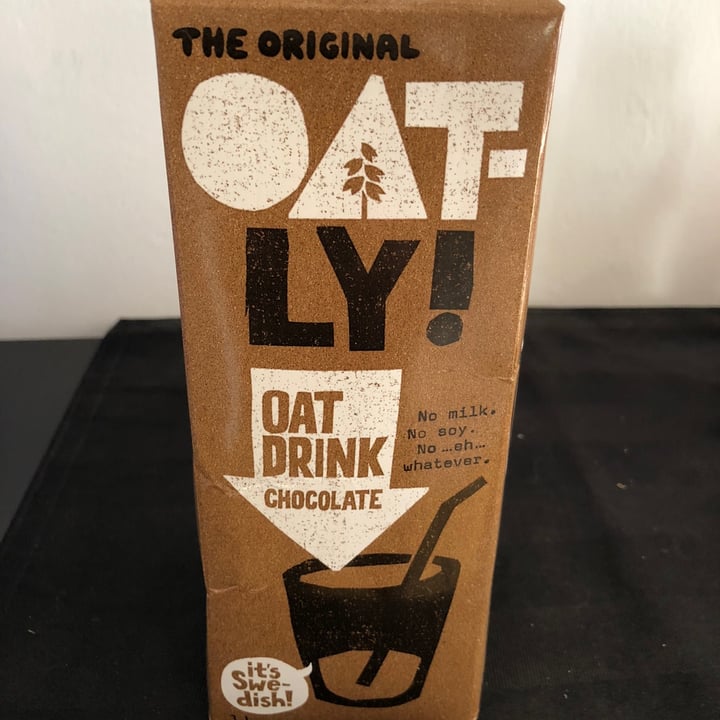 photo of Oatly Chocolate Oat Drink shared by @allhess on  21 Jan 2023 - review