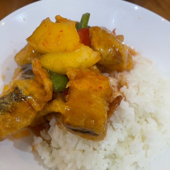 photo of Lucky Cat Sweet And Sour Fish shared by @greenbovine on  09 Jun 2023 - review