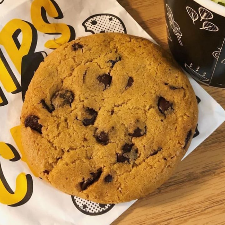 photo of Beatnic Chocolate Chip Cookie shared by @lexieseats on  13 Apr 2023 - review