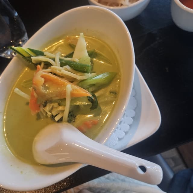 Photo of the dish “green curry”
