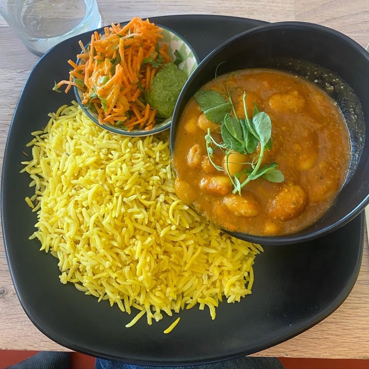 photo of Lakaz Maman Vegan Cari (Butter Bean) shared by @lucafero on  05 Jun 2023 - review