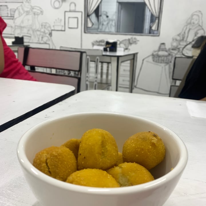 photo of Rabisco Café 2D Coxinha De Jaca shared by @gifsavi on  24 Jan 2023 - review