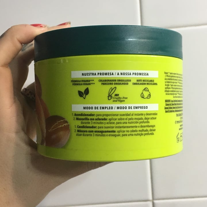photo of Herbal Essences Mascarilla de coco shared by @nereabruja on  24 Jan 2023 - review