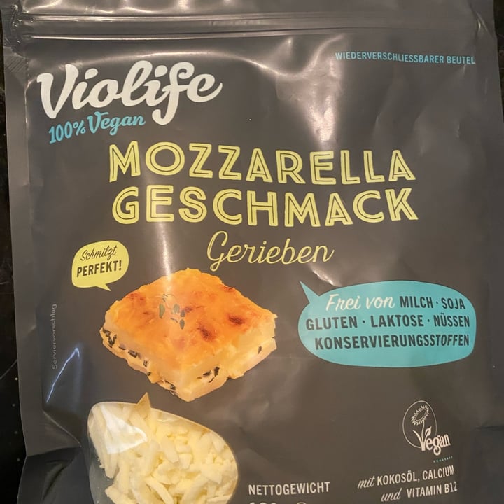 photo of Violife Mozzarella Flavour Grated shared by @pippoarde97 on  13 Mar 2023 - review