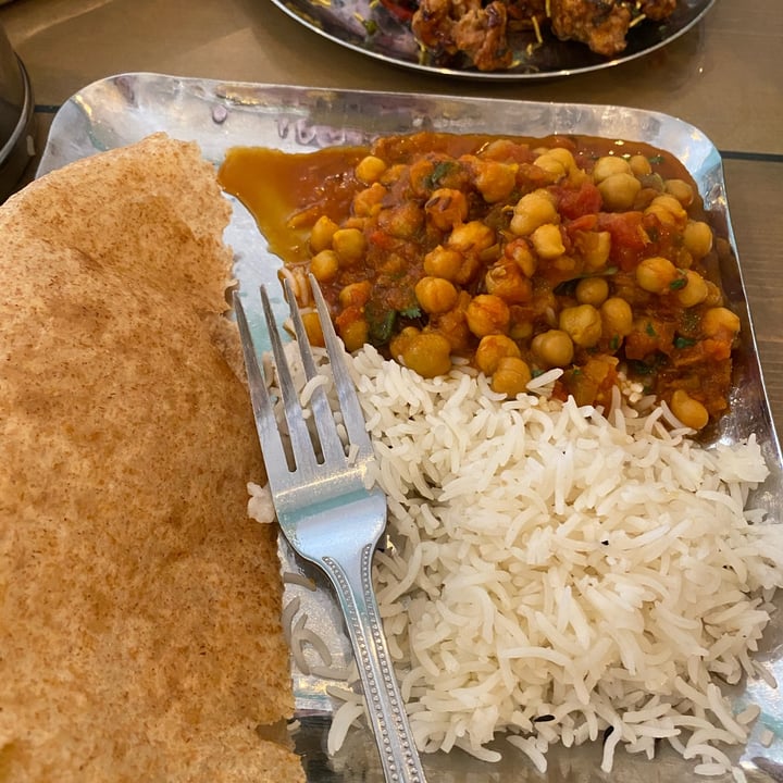 photo of Mowgli Street Food Tamarin Fries, Chickpea curry, Potato picnic curry shared by @zitchy on  14 Apr 2023 - review
