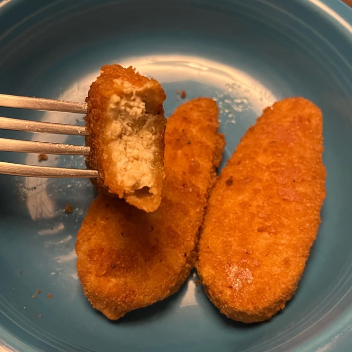photo of Beyond Meat Beyond Chicken Plant-Based Breaded Tenders shared by @ameriamber on  09 Jun 2023 - review