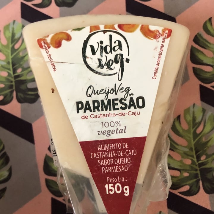 photo of Vida Veg queijo de castanha de caju sabor parmesão shared by @passos on  16 Jan 2023 - review