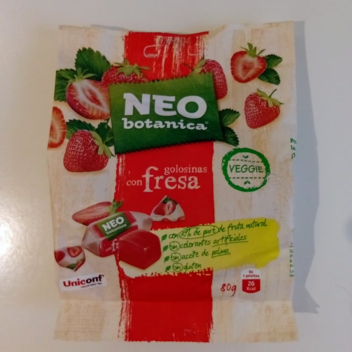 photo of Neo botanica Golosinas con fresa shared by @troosti on  05 Apr 2023 - review