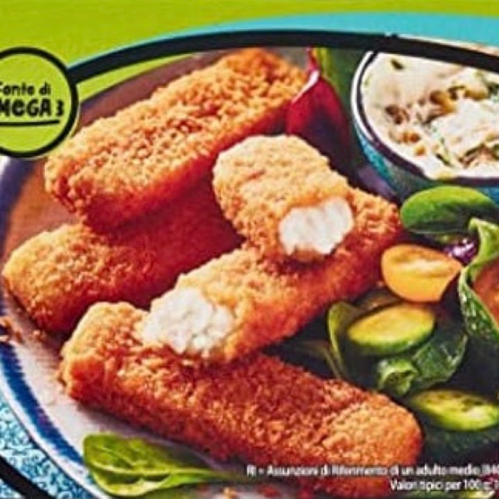 photo of Findus fishless fingers shared by @kantsexhibition on  23 Jan 2023 - review