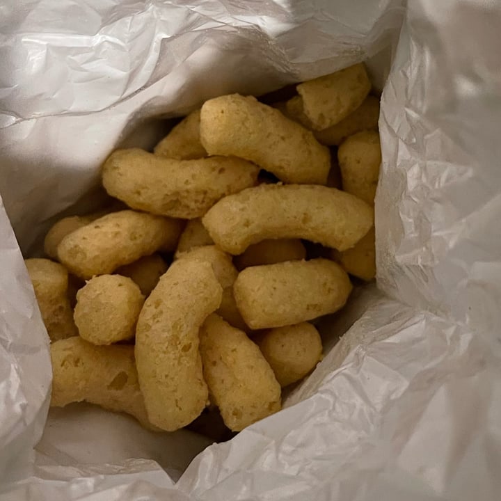 photo of Hippeas Vegan White Cheddar Organic Chickpea Puffs shared by @sedahere on  07 Feb 2023 - review