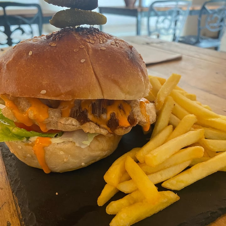 photo of Esquina Teguise burger de seta ostra shared by @akita71 on  06 Aug 2023 - review