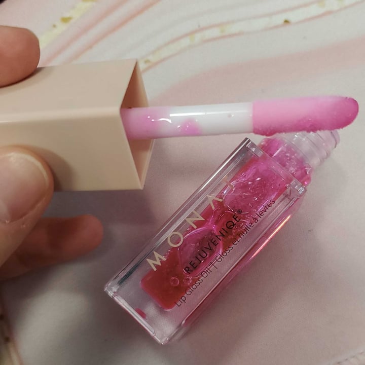 photo of Monat Rejuveniqe Lip Gloss Oil shared by @maisiehouse on  24 Feb 2023 - review