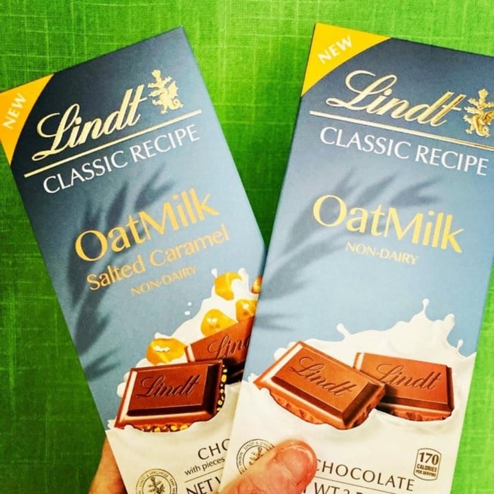 photo of Lindt Classic Recipe OatMilk Salted Caramel shared by @sofieloves on  19 Apr 2023 - review