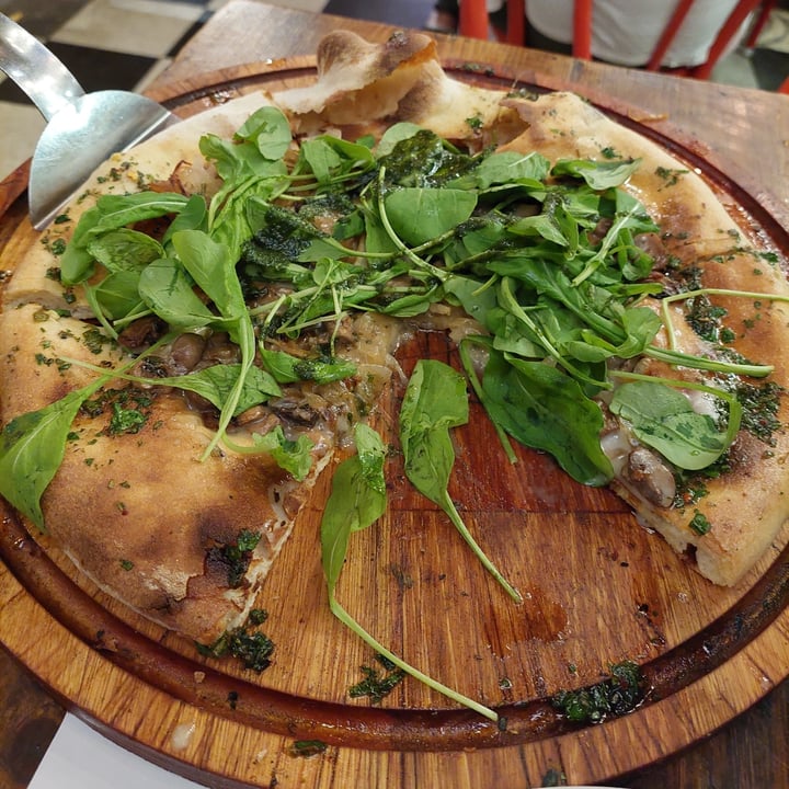 photo of Almacén de Pizzas │Recoleta Pizza La De Champis shared by @ladylu on  06 Apr 2023 - review