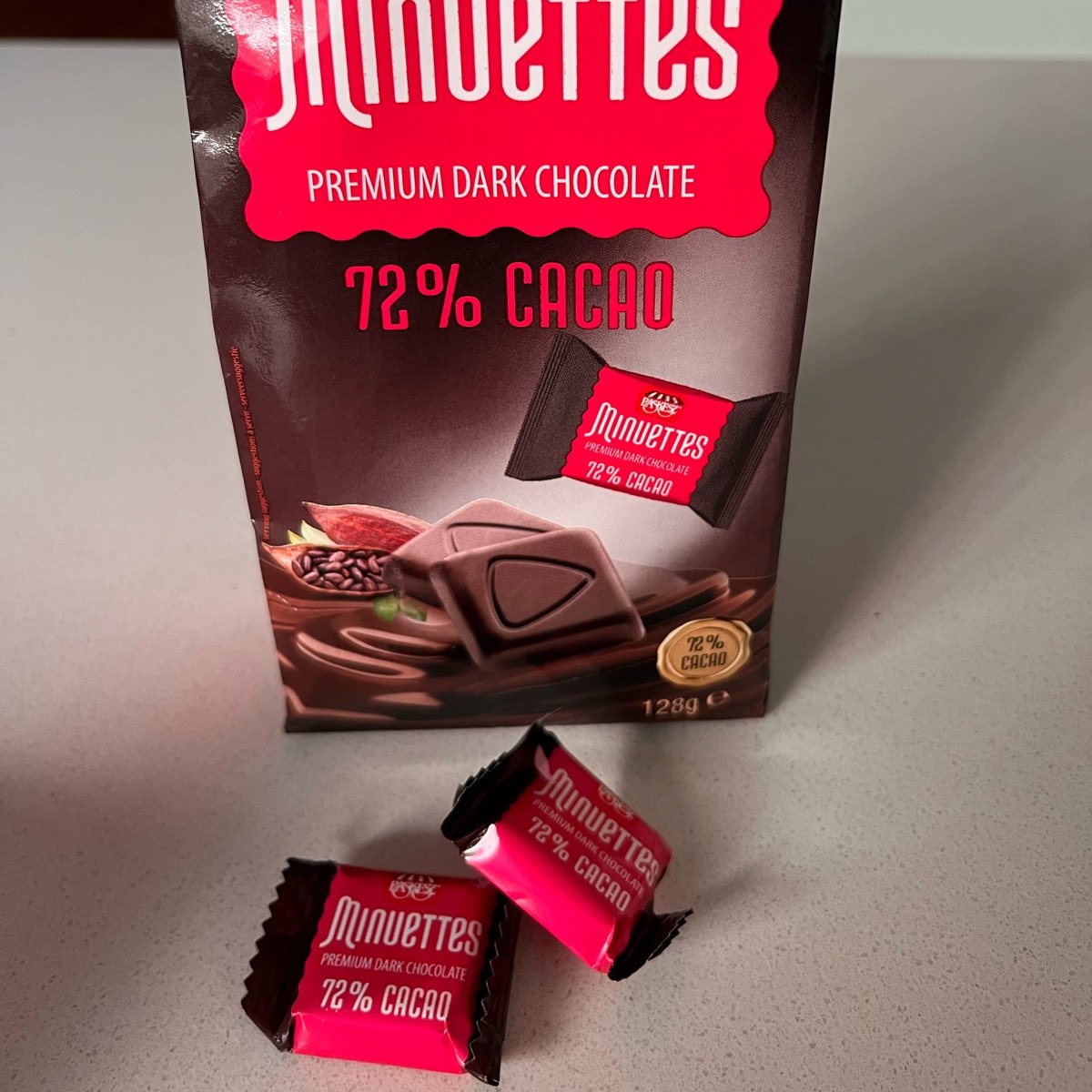 Minuettes dark chocolate from Paskesz - Vegan Product Reviews & Ratings ...