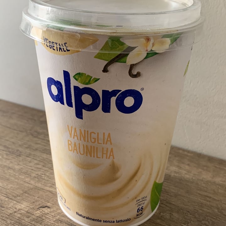 photo of Alpro Alpro Soja Vanille yogurt shared by @anninary on  10 May 2023 - review