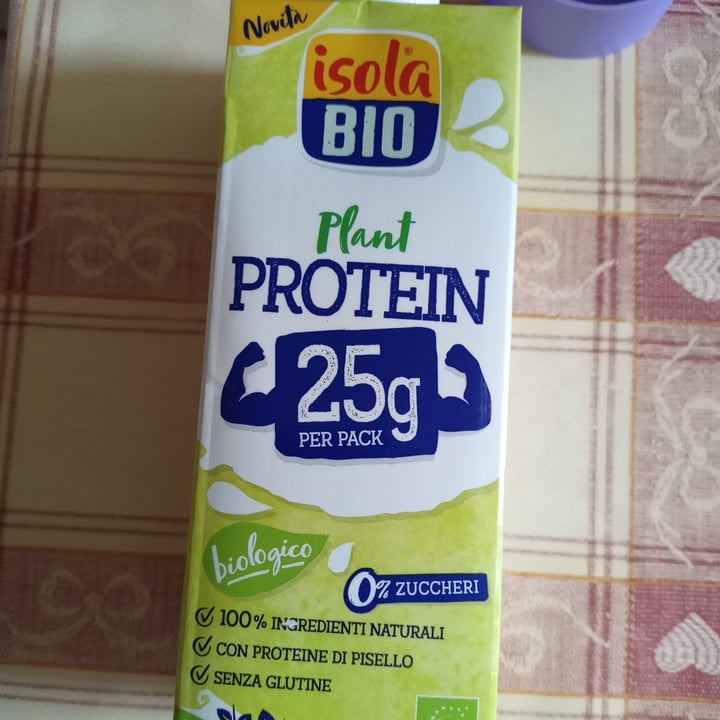 photo of Isola bio plant protein shared by @iosonosoloio on  03 Jun 2023 - review