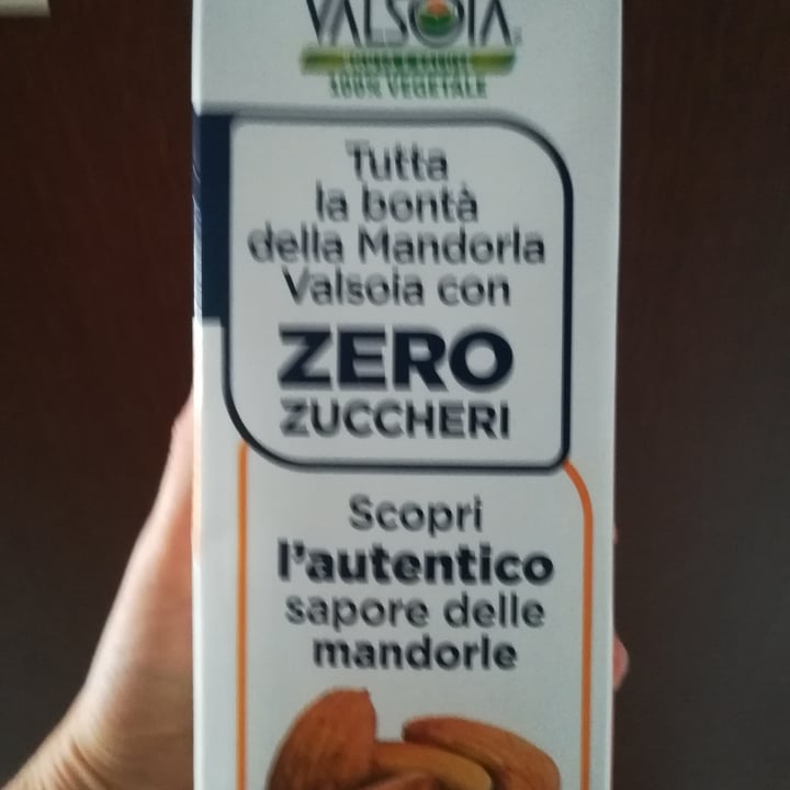 photo of Valsoia Latte di mandorla senza zuccheri shared by @grilla on  21 May 2023 - review