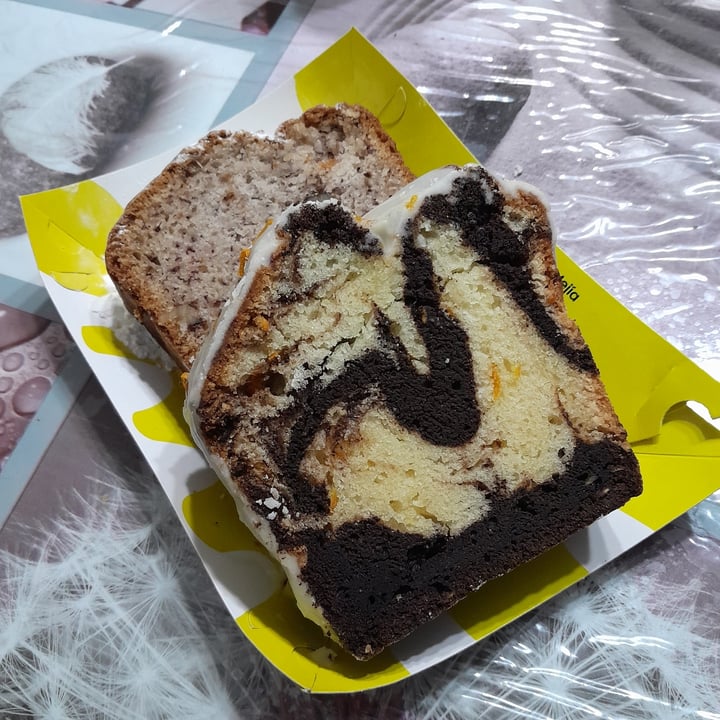 photo of Mönt take away Budin marmolado de naranja y chocolate glaseado shared by @candemagali on  13 Aug 2023 - review
