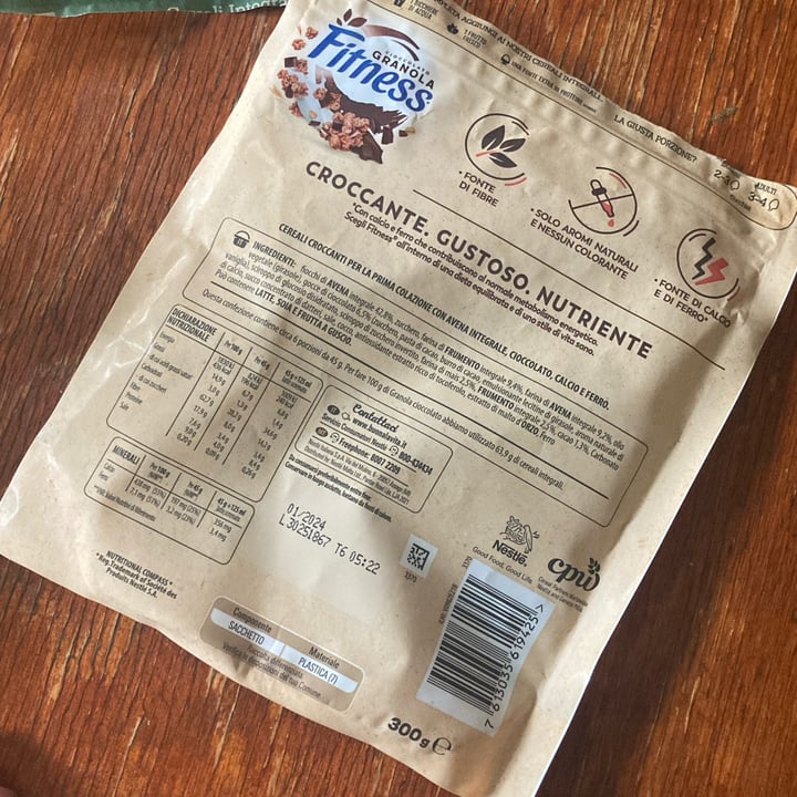 photo of Nestlé Chocolate Fitness Granola shared by @cillador on  29 Apr 2023 - review