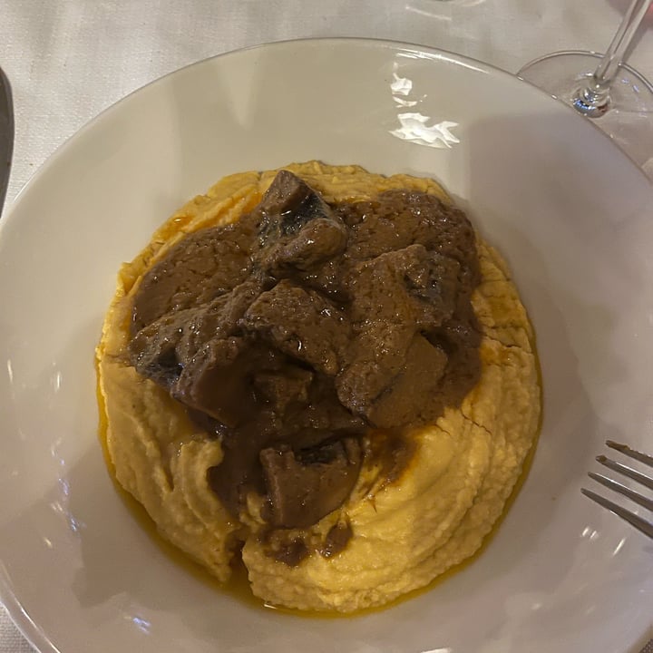 photo of Al Tizzone Ardente funghi su crema di ceci shared by @llisa7 on  29 Dec 2022 - review