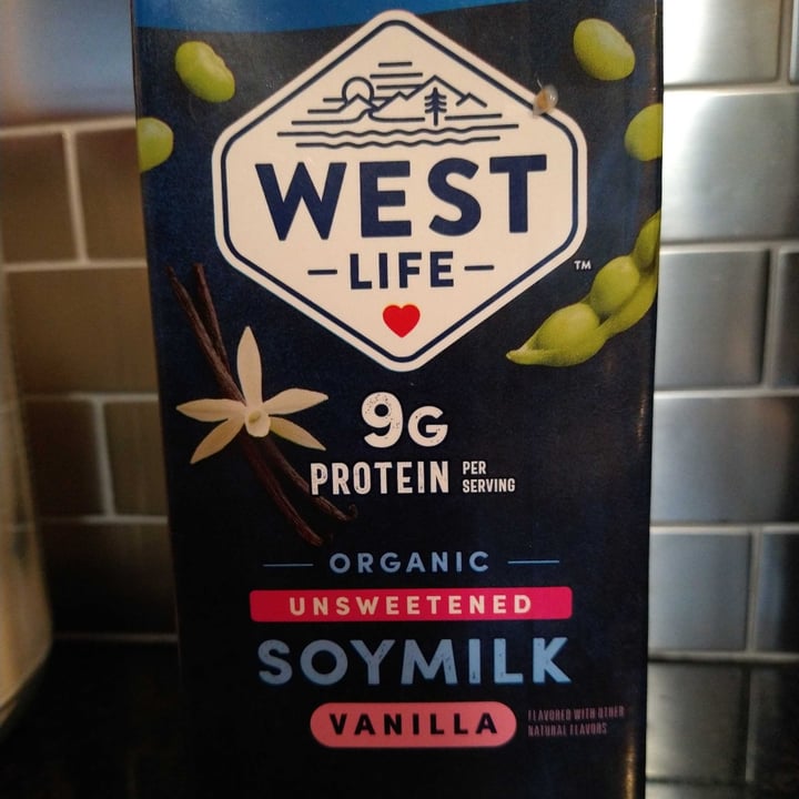 photo of West Life Unsweetened Soy Milk Vanilla shared by @veganlulu on  25 Jul 2023 - review