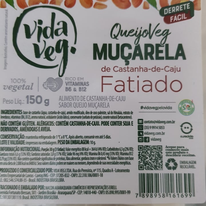 photo of Vida Veg queijo muçarela de castanha de caju fatiado shared by @tatigea on  07 Apr 2023 - review