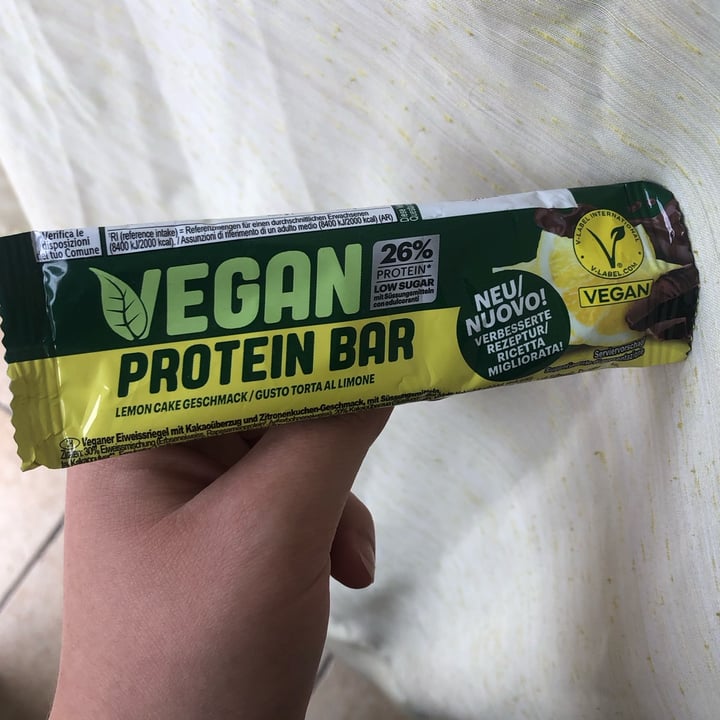 photo of Lidl vegan protein bar gusto torta al limone shared by @annapaolaserio on  02 Jul 2023 - review