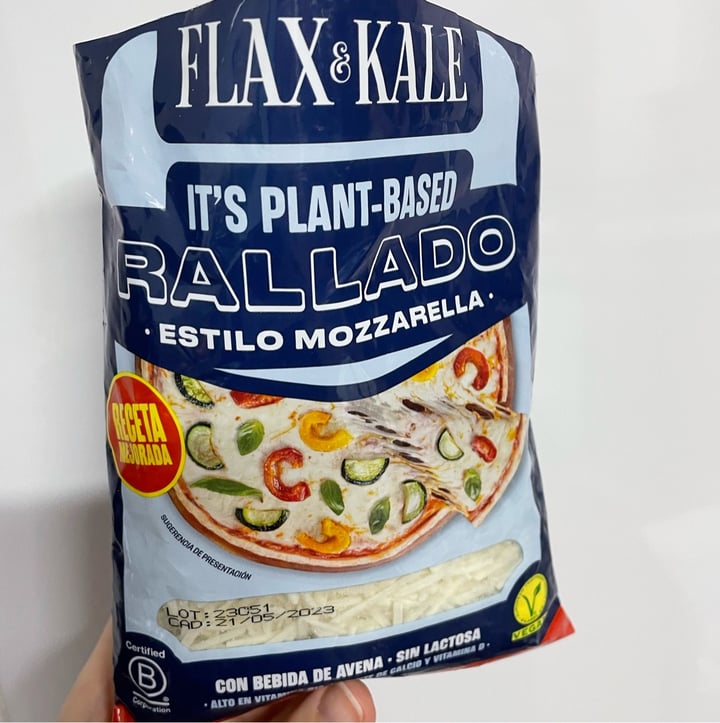 photo of Flax & Kale queso rallado estilo mozzarella shared by @naiaranay2 on  04 Apr 2023 - review