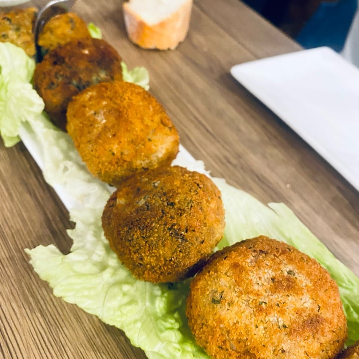 photo of Veggira surtido de croquetas shared by @mikelpro on  07 May 2023 - review