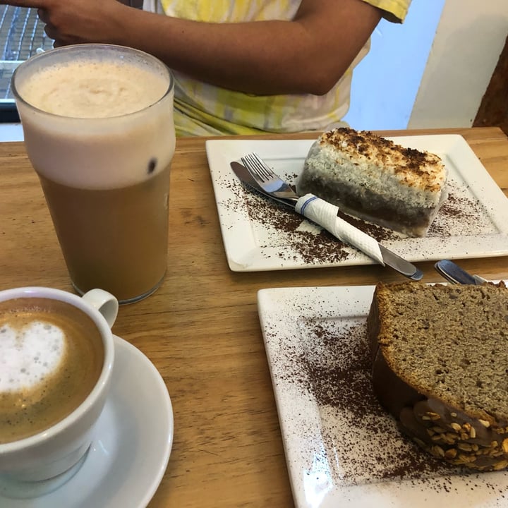 photo of Oh my Veggie Market & Natural Food tarta De Coco Y Dulce De Leche Vegetal shared by @martiveg on  18 Jan 2023 - review