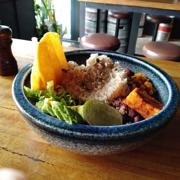 photo of The Cornish Arms Hotel Vegan Burrito Bowl shared by @veganadam on  06 Feb 2023 - review