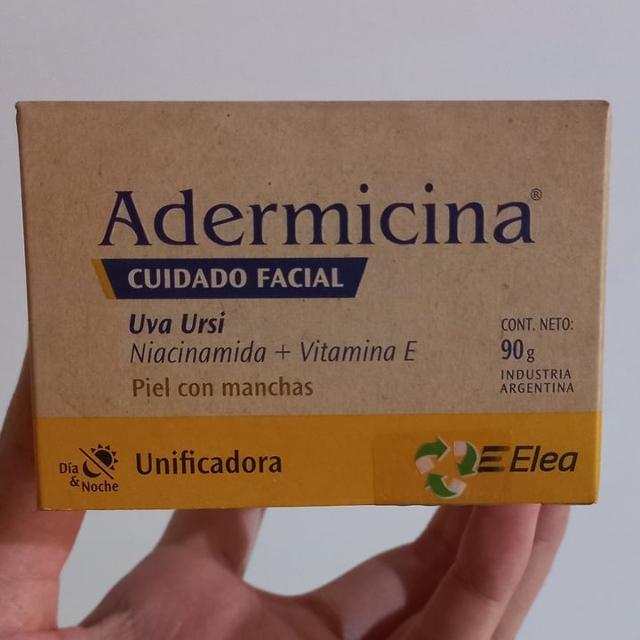 photo of adermicina Crema unificadora con Niacinamida y Vitamina E shared by @valentinao on  14 Jun 2023 - review