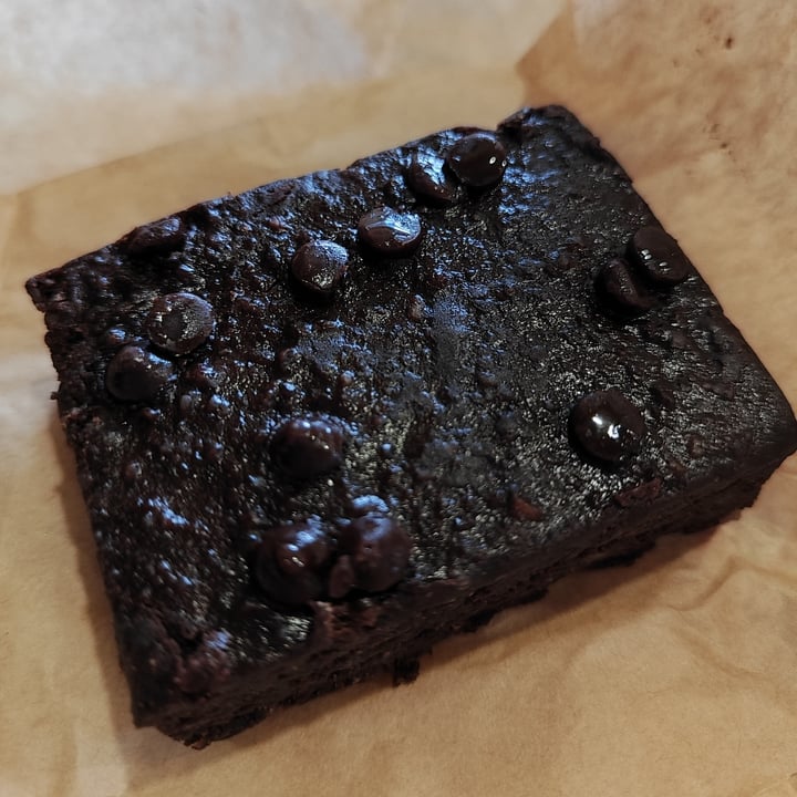 photo of Free Bird Cafe Vegan Brownie shared by @littleredmushroom on  11 Mar 2023 - review