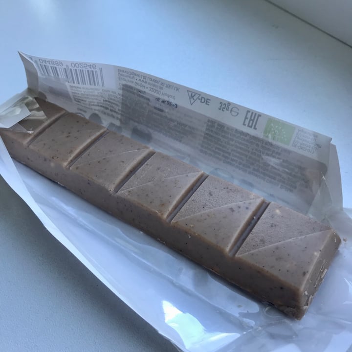 photo of Vivani Chocolate White Nougat Crisp shared by @eml on  05 May 2023 - review