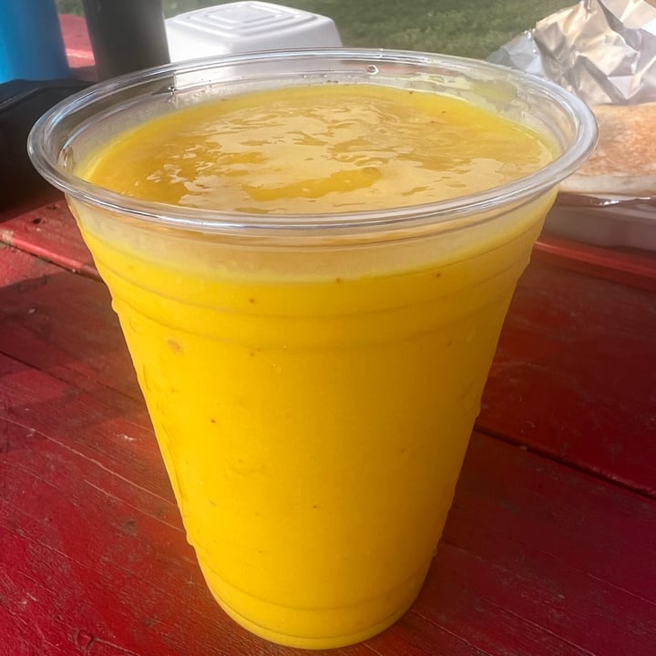 photo of Vittle Vibes Vegan Mango Lassi shared by @vegansearchparty on  24 Jun 2023 - review