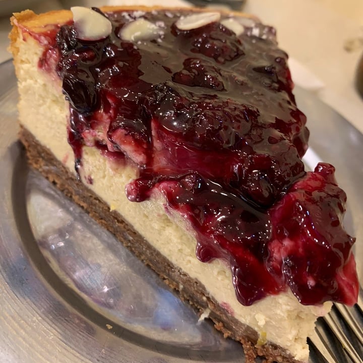 photo of Vica Cheesecake shared by @cassablancas on  26 Feb 2023 - review