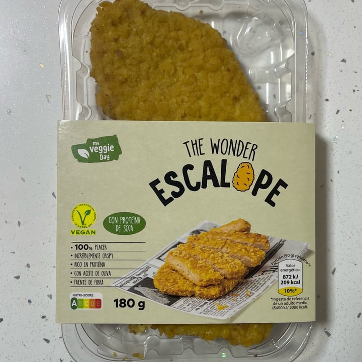 photo of My veggie day The Wonder Escalope shared by @irenevegan on  08 May 2023 - review