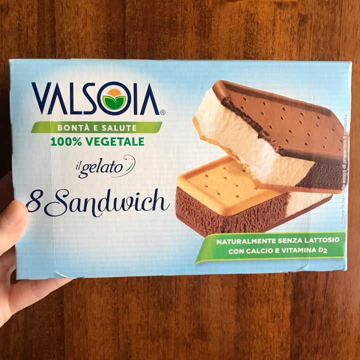 photo of Valsoia 8 sandwich il gelato shared by @daniauzino93 on  03 Aug 2023 - review