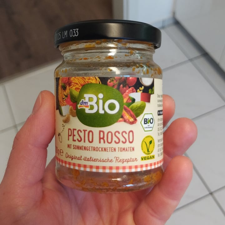 photo of dmBio Pesto Rosso shared by @saechsine on  16 May 2023 - review