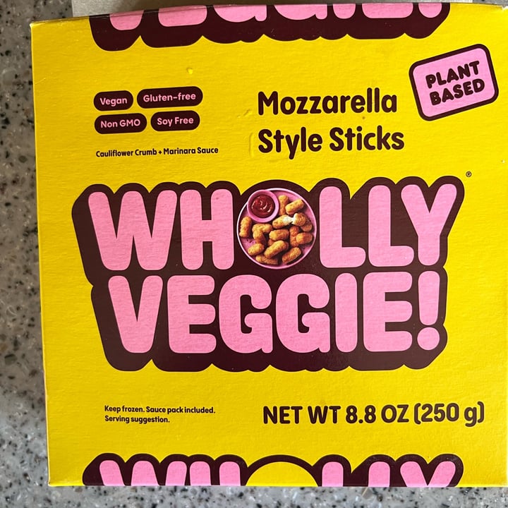 photo of Wholly veggie Mozzarella Style Sticks shared by @tatanka05 on  24 Apr 2023 - review