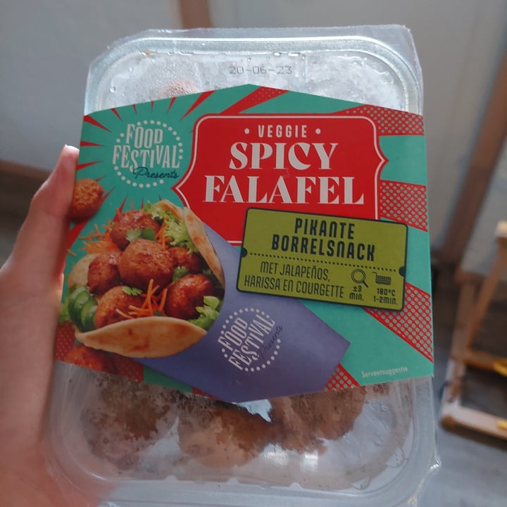 photo of Lidl veggie spicy falafel shared by @frendssnotfood on  08 Jun 2023 - review