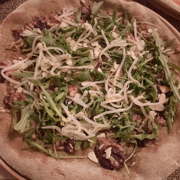 photo of Pizzeria Controvento Pizza Lucy shared by @lauracorti on  25 Apr 2023 - review