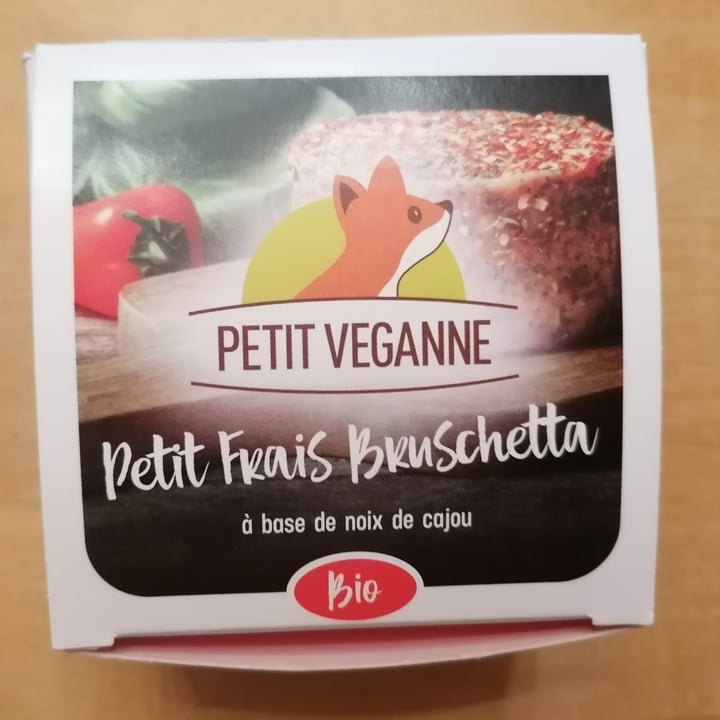 photo of Petit veganne Petit frais bruschetta shared by @alevale on  02 Jan 2023 - review
