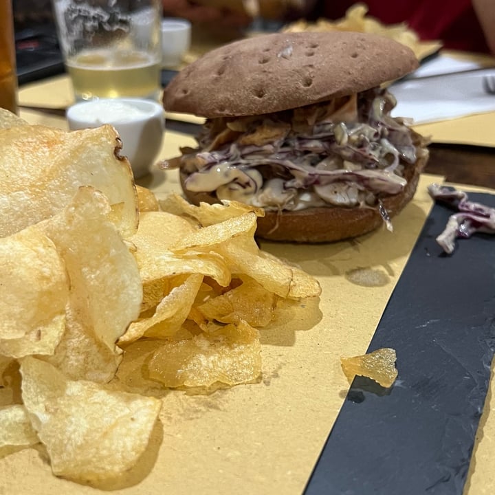 photo of Mordi e Faggi burger al jackfruit shared by @nicole- on  26 Jun 2023 - review